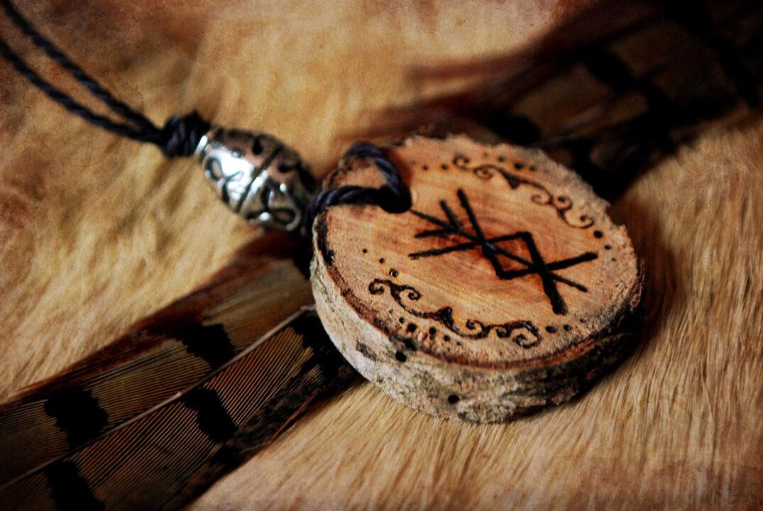 amulet with a good luck rune photo 2