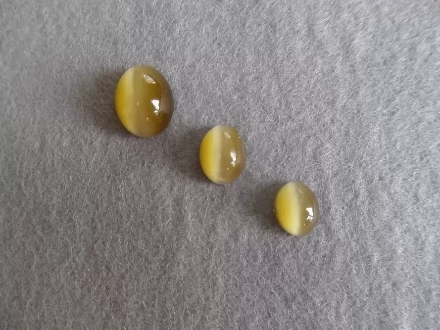 good luck charm - cat's eye