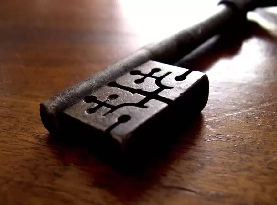 good luck charm - key